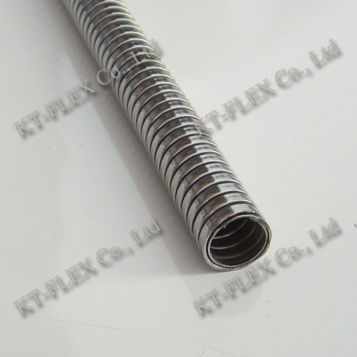 蛇皮管價(jià)格安裝流程